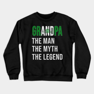 Grand Father Niuean Grandpa The Man The Myth The Legend - Gift for Niuean Dad With Roots From  Niue Crewneck Sweatshirt